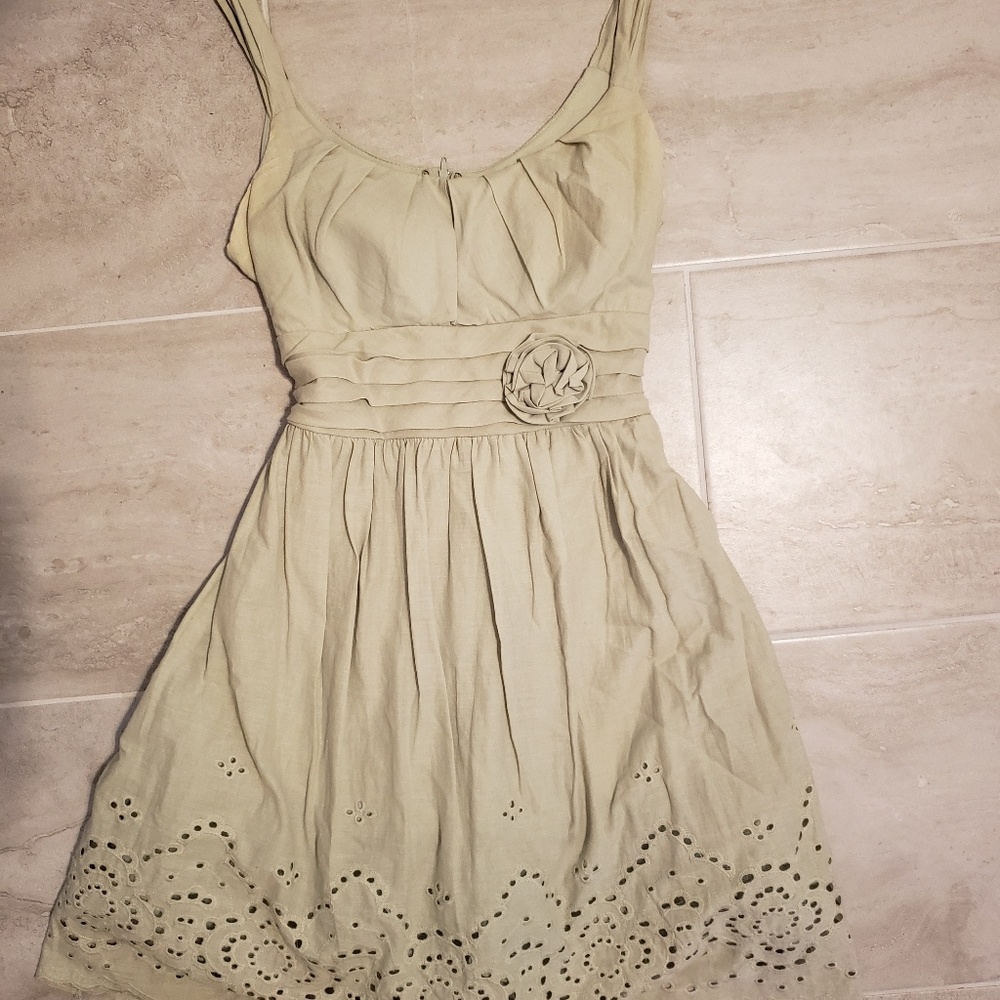Junior's Windsor dress. Size 11